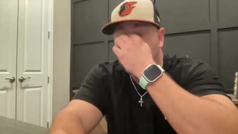 Snapshot of redbull1414 chatting on October 14, 12:52 pm RedBull online show from October 14, 12:52 pm