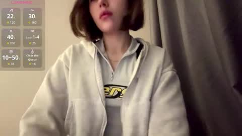 Mia online show from January 8, 4:13 pm