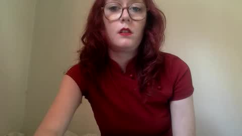 redcassie666 online show from March 28, 4:19 pm