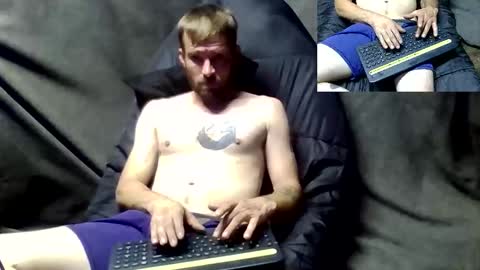 Snapshot of redheadlover828 chatting on October 18, 2:43 pm Kevin online show from October 18, 2:43 pm