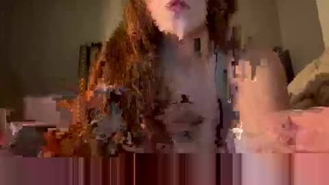 redrubyred online show from February 18, 6:02 am