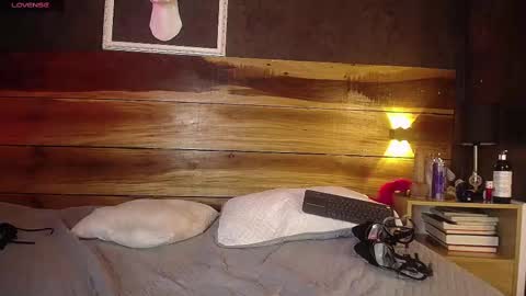   online show from October 3, 3:15 am