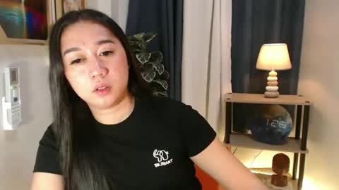 regine online show from February 7, 5:27 pm