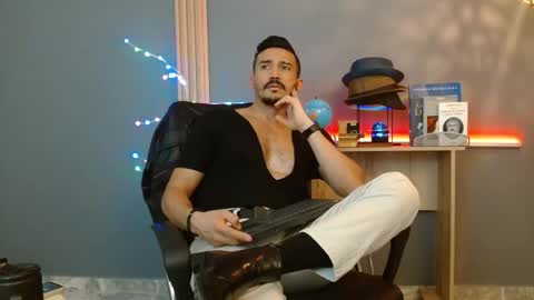   REIKO  online show from February 22, 7:16 pm