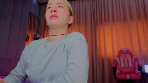 reina cummings online show from November 17, 7:00 am