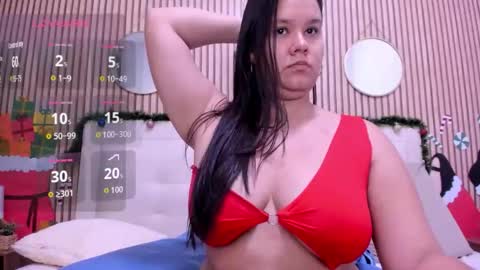 reina_loren online show from January 7, 8:19 am