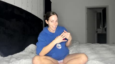 Priscilla online show from January 29, 12:12 am