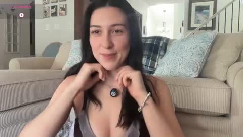 Remi online show from July 24, 7:44 pm