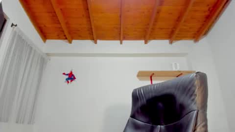 Snapshot of remy_sten chatting on October 16, 1:38 am Rmy Steen online show from October 16, 1:38 am