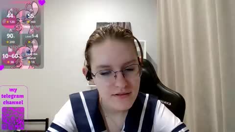 Claire online show from March 7, 6:19 pm