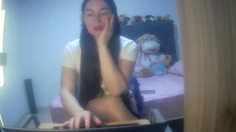 renata_hot1 online show from October 26, 1:17 am