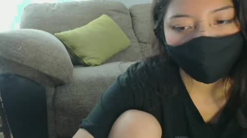 reni_tendress online show from September 30, 5:45 pm