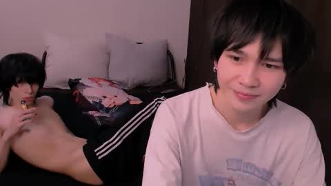 rennuts online show from January 15, 5:11 pm