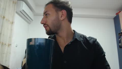 Chris online show from November 15, 8:32 pm