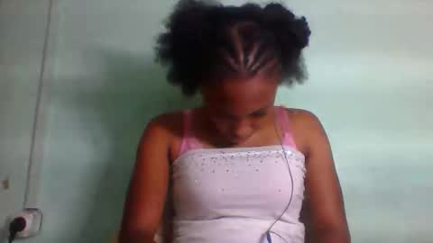 rhesa404090 online show from March 11, 6:27 am