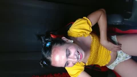 rhianesassy online show from January 13, 1:34 am