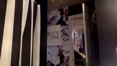 Snapshot of rhino28ab26 chatting on December 19, 8:13 pm Rhino online show from December 19, 8:13 pm