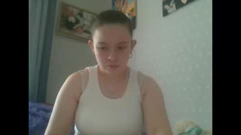 RiaLowelyt online show from June 3, 11:57 am
