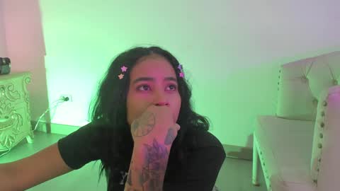 riby  online show from April 10, 8:46 pm