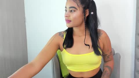 riby  online show from December 20, 7:32 pm