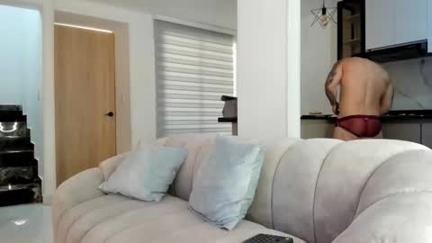 ricardogonzalez666 online show from February 26, 1:47 pm