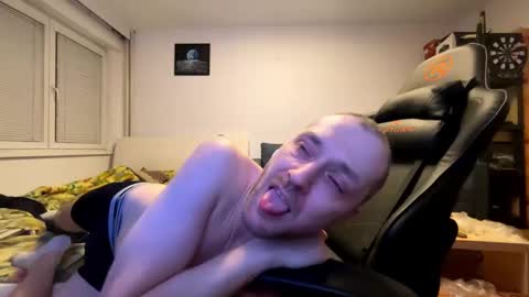 ricciardio online show from November 19, 2:11 am