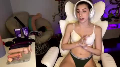 Amber online show from October 20, 1:21 am