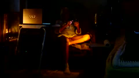 PINK HOLE TWINK online show from April 7, 4:58 am