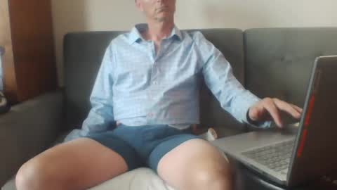 ridemehigh1 online show from February 2, 3:41 pm