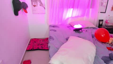 Rihanna hotx online show from March 2, 7:15 am