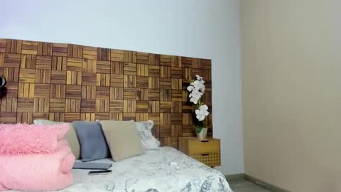 Sara online show from November 2, 10:26 am