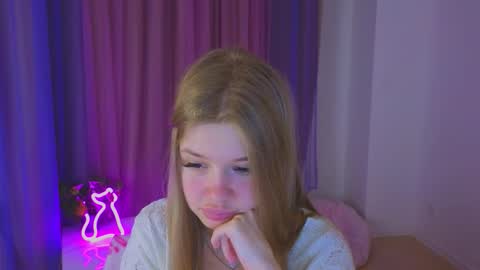 Snapshot of riinaaa chatting on October 9, 8:58 pm Rina online show from October 9, 8:58 pm