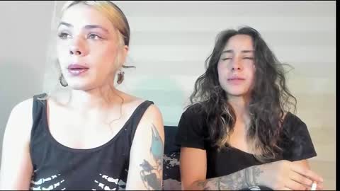 Riley online show from November 28, 6:43 am