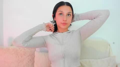 riley_tin online show from February 27, 4:53 pm