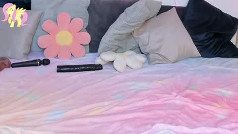 Emily online show from April 15, 10:07 am