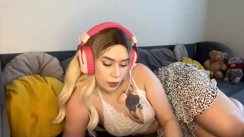 Emily online show from October 21, 8:41 am