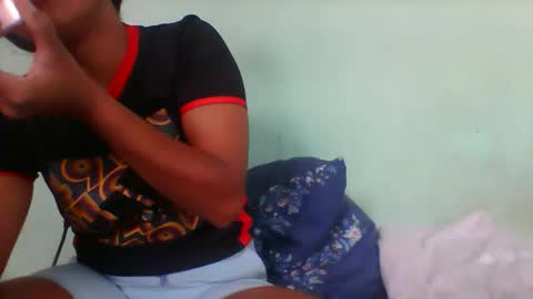 rinah856024 online show from December 22, 7:37 am