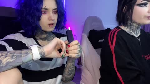   DianaBrite            fansl y online show from January 14, 11:42 am