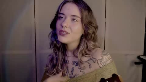 Snapshot of risha_laass chatting on January 25, 6:57 pm risha_laass online show from January 25, 6:57 pm