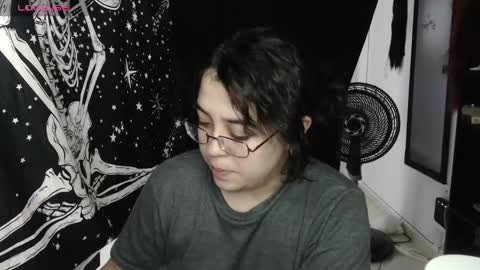 PeachSalinger online show from September 18, 10:14 pm