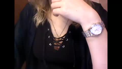 RiveraMaureen online show from December 23, 9:40 pm