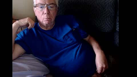 Snapshot of rk504 chatting on December 29, 5:22 pm Ron online show from December 29, 5:22 pm