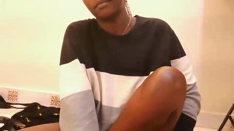 rlessing2 online show from December 15, 1:45 am