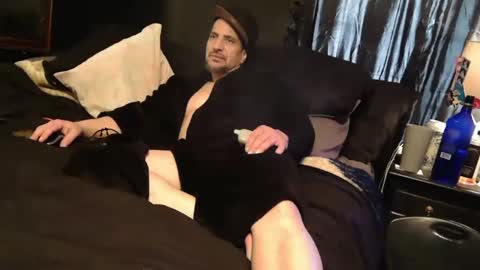 rm_discov3ri33z online show from February 8, 5:29 pm