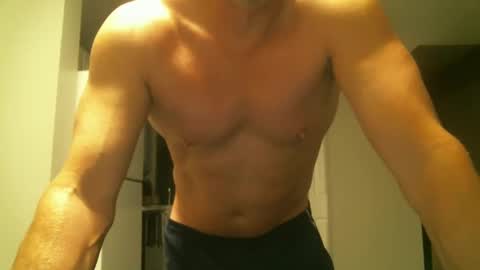 roadhouse122 online show from February 24, 11:32 am