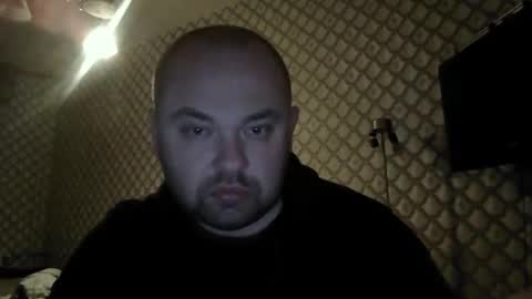 rob18997 online show from November 25, 8:51 pm