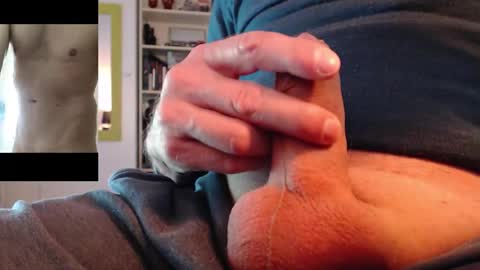 Snapshot of robby66_56 chatting on October 11, 8:34 pm robby66_56 online show from October 11, 8:34 pm