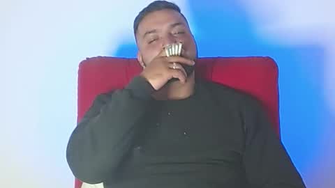 Stiven - online show from May 3, 10:38 pm