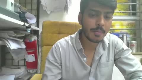 Snapshot of robertsalia220 chatting on March 10, 1:00 pm Robertsalia online show from March 10, 1:00 pm