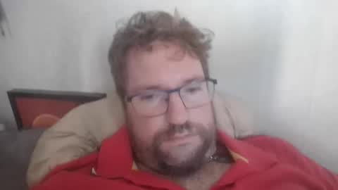 robinouhot online show from October 31, 8:15 am